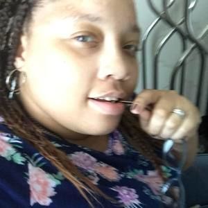 Meet your Posher, Aja